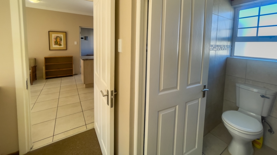2 Bedroom Property for Sale in Heiderand Western Cape